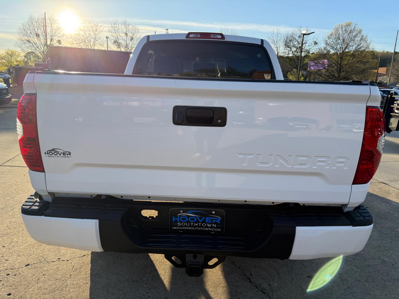 Toyota Tundra Limited 5.7L FFV CrewMax 4WD 2015