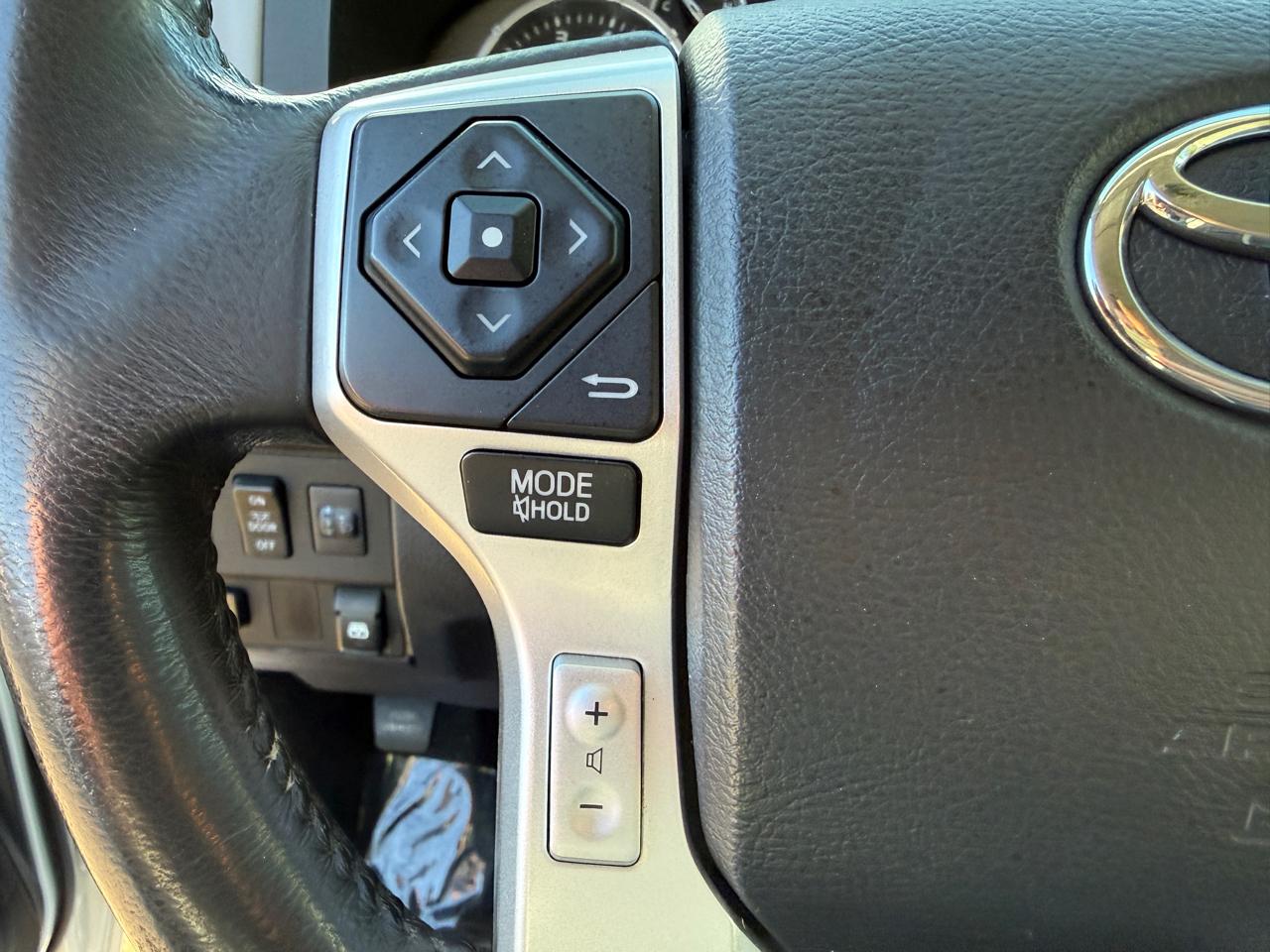 Toyota Tundra Limited 5.7L FFV CrewMax 4WD 2015