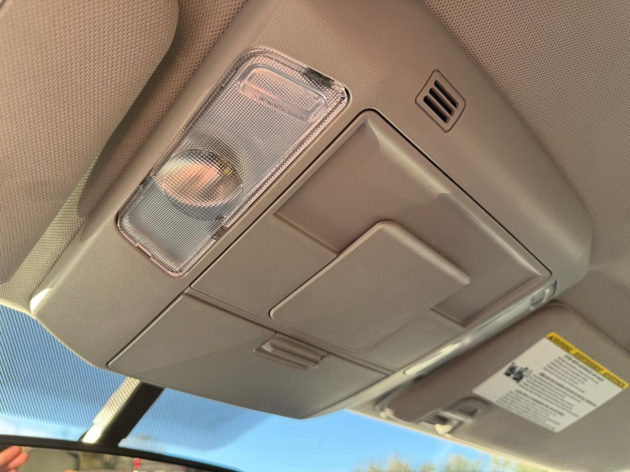 Toyota Tundra Limited 5.7L FFV CrewMax 4WD 2015