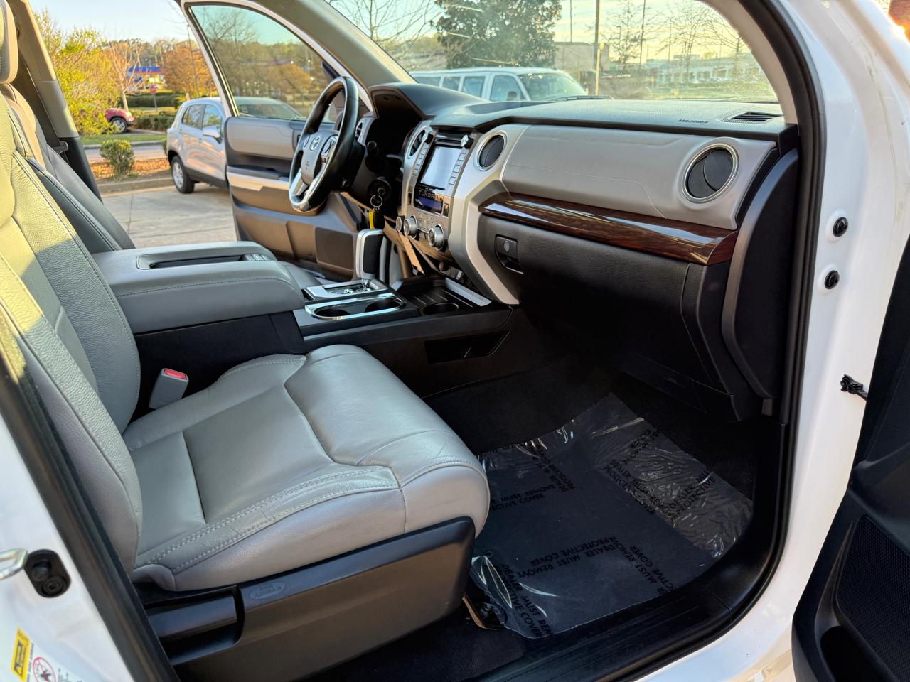 Toyota Tundra Limited 5.7L FFV CrewMax 4WD 2015