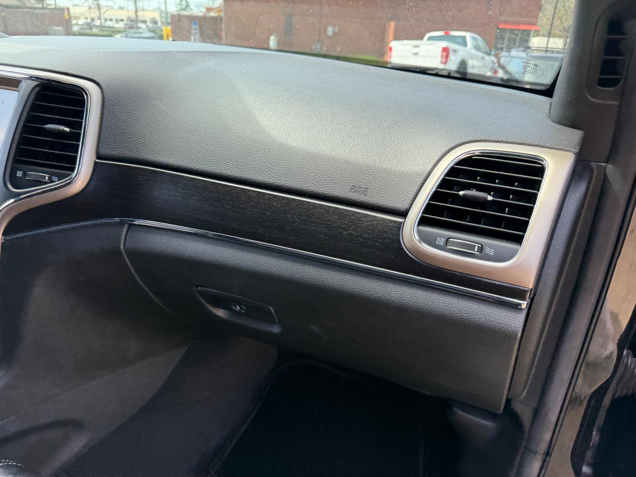 Jeep Grand Cherokee Limited 2WD 2014