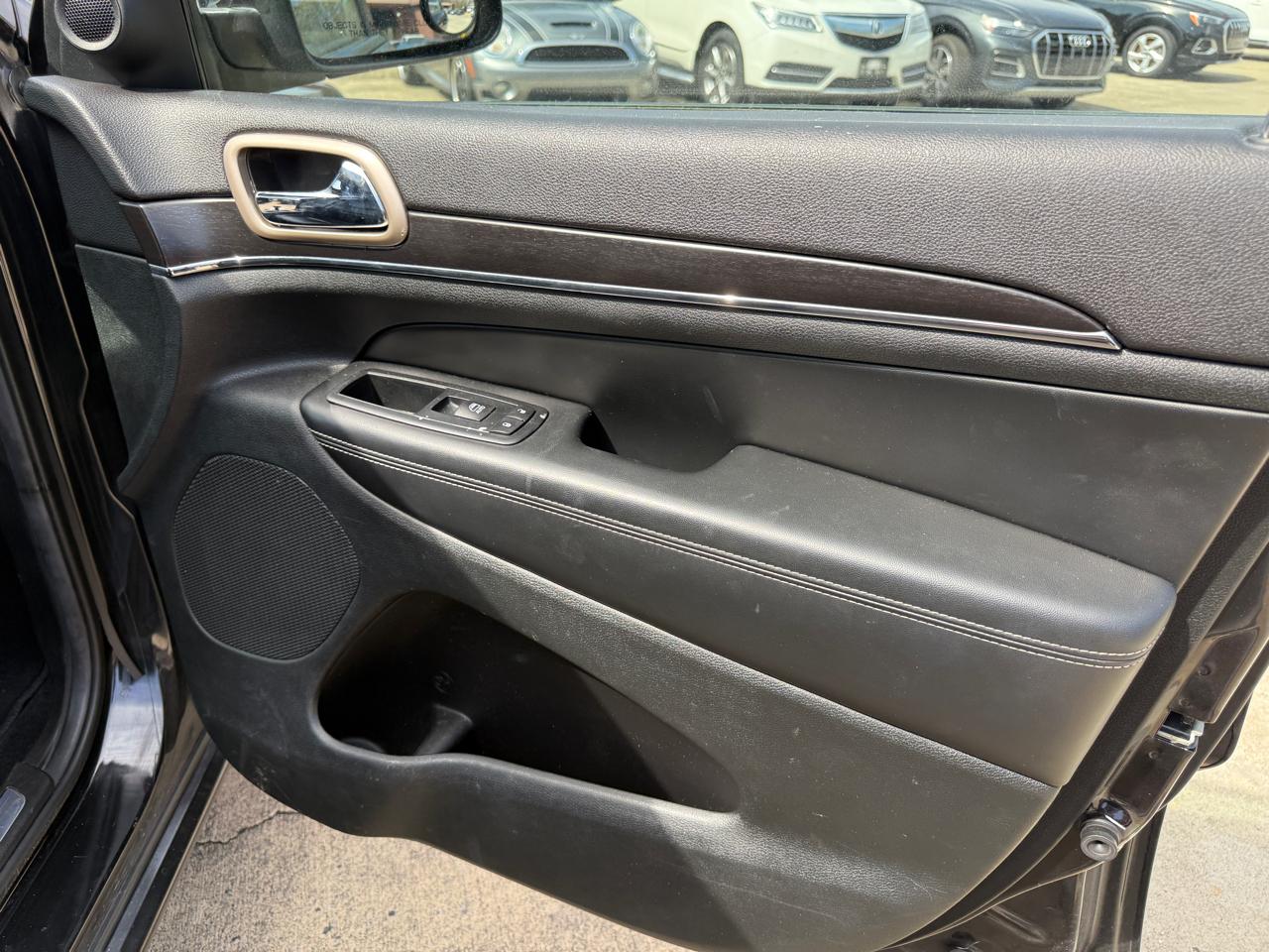 Jeep Grand Cherokee Limited 2WD 2014