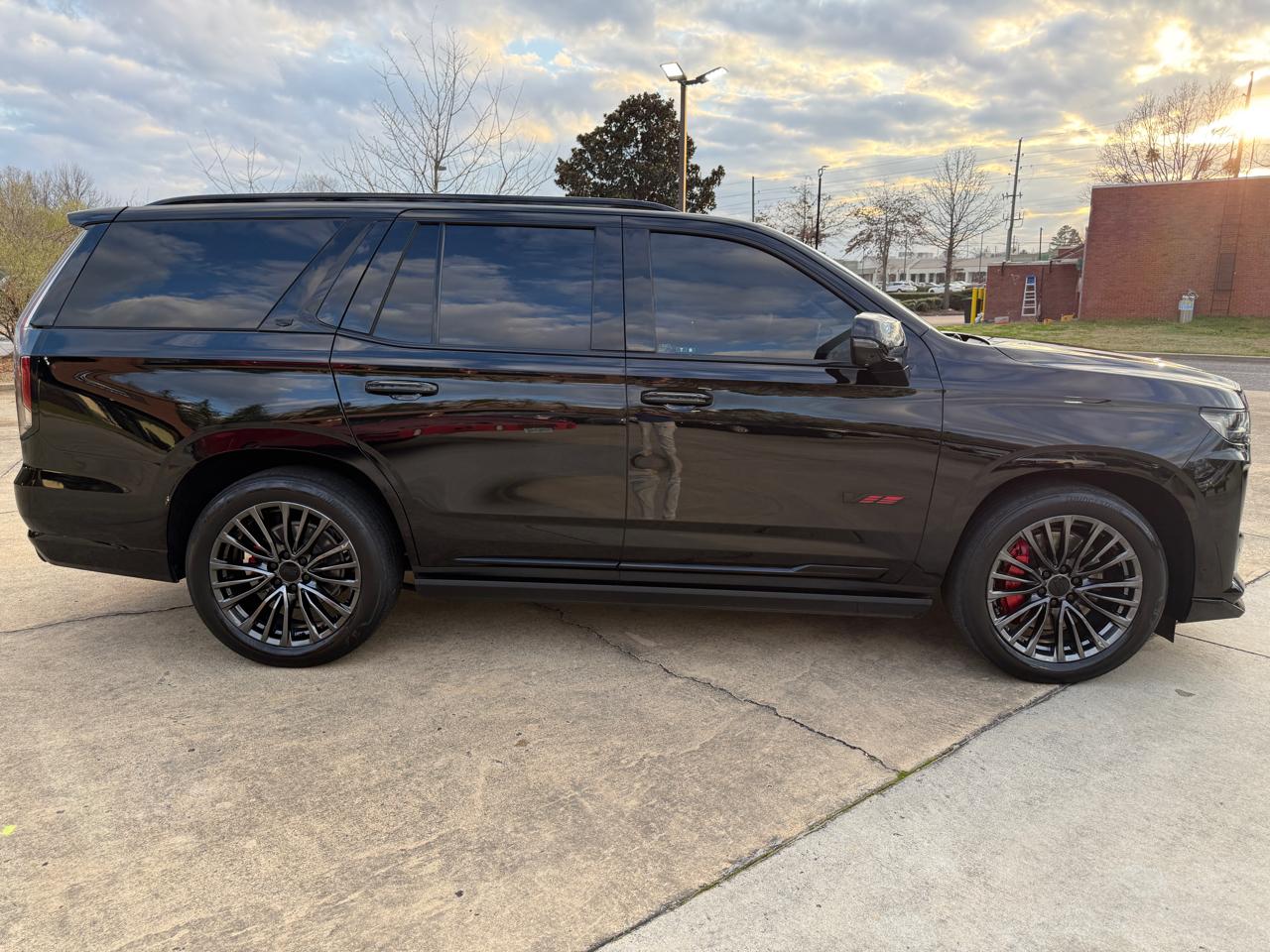 Cadillac Escalade V 4WD 2023