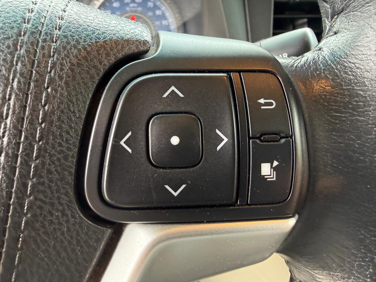 Toyota Sienna XLE FWD 8-Passenger V6 2016