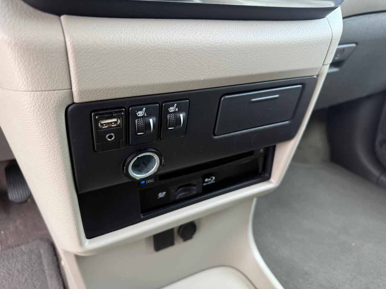 Toyota Sienna XLE FWD 8-Passenger V6 2016