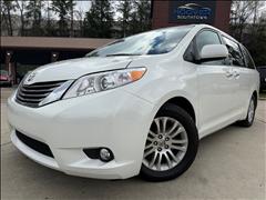 2016 Toyota Sienna 