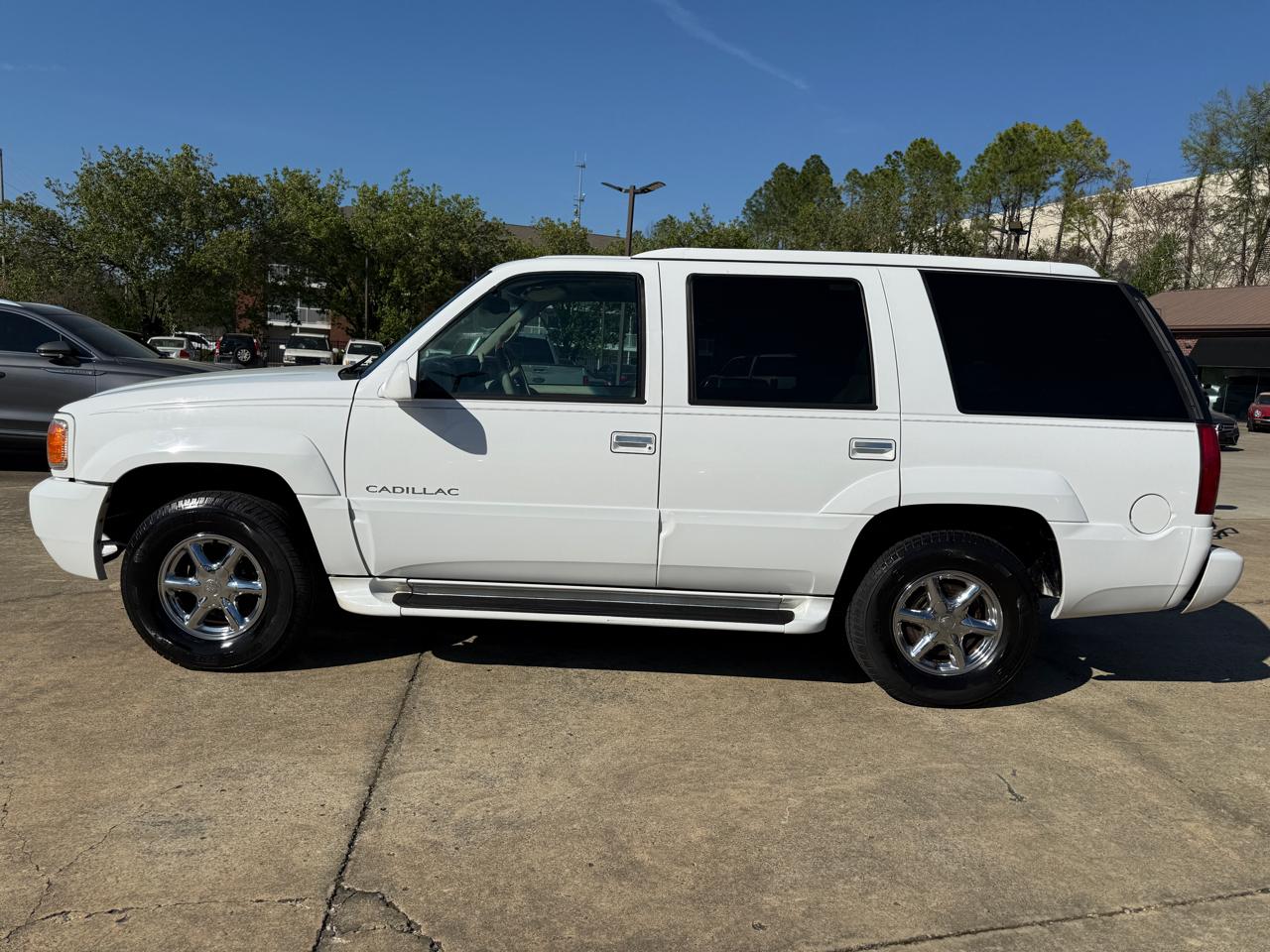 Cadillac Escalade 4WD 2000