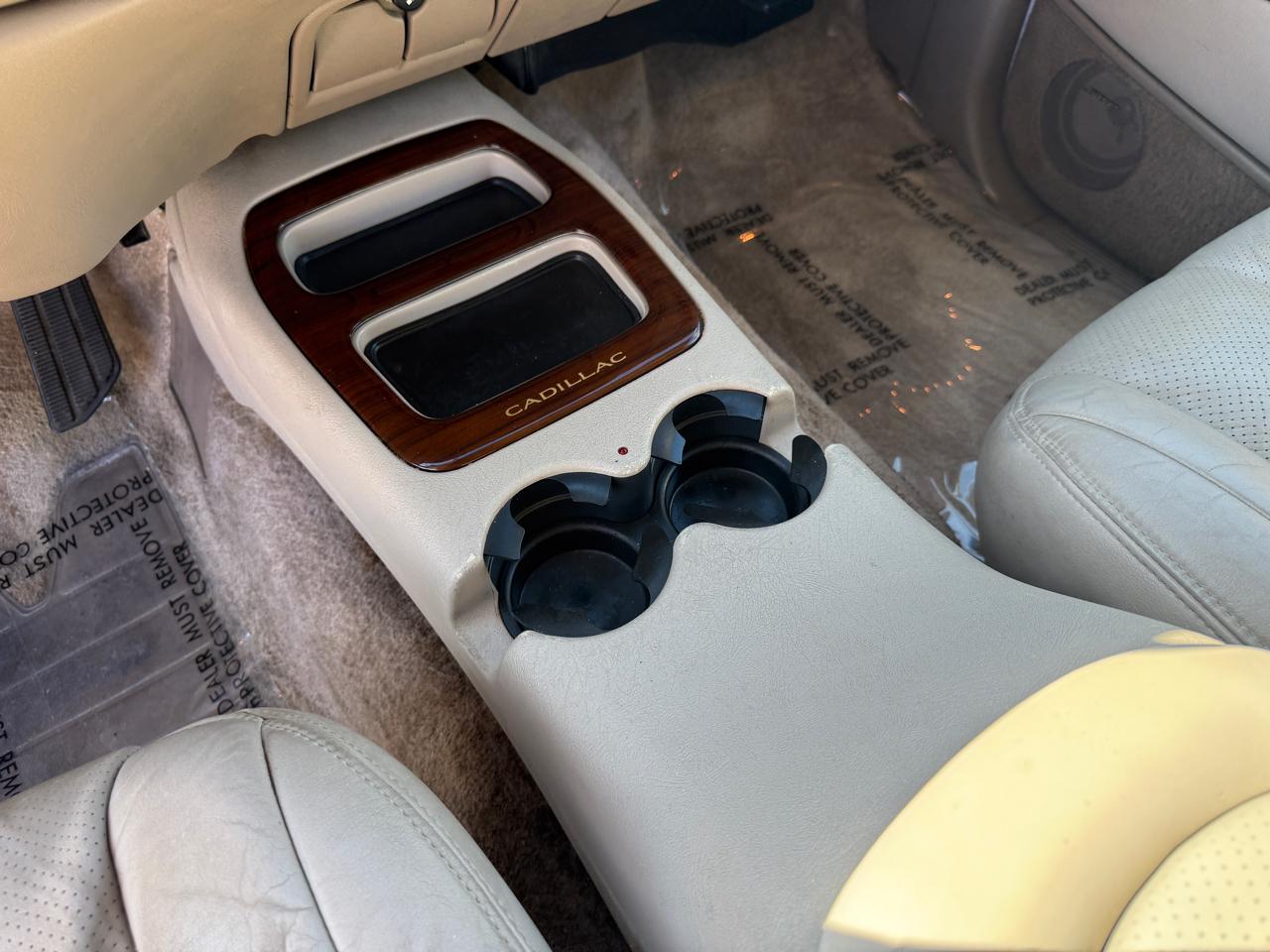 Cadillac Escalade 4WD 2000