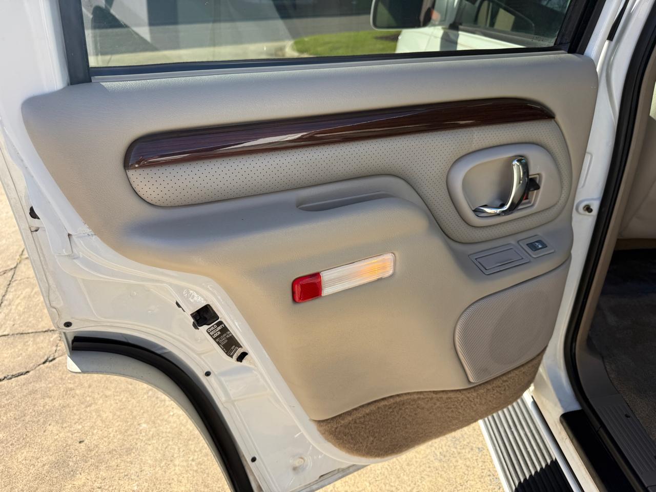 Cadillac Escalade 4WD 2000