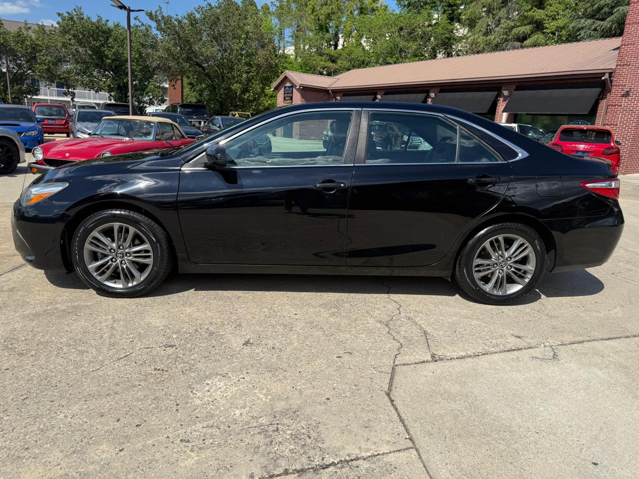 Toyota Camry SE 2016