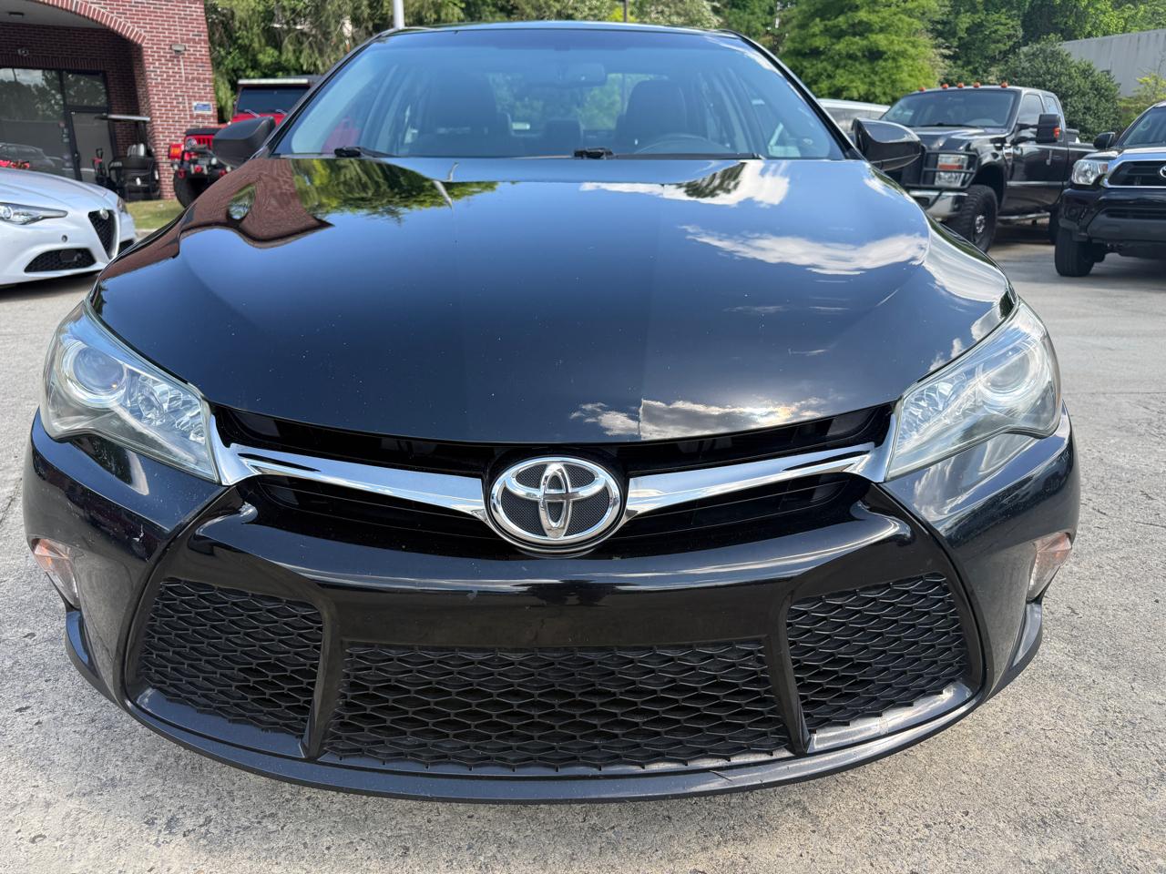 Toyota Camry SE 2016