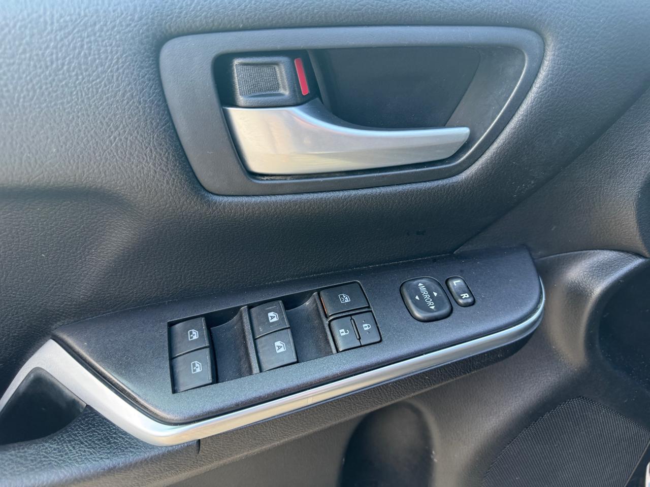 Toyota Camry SE 2016