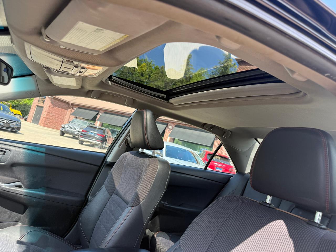 Toyota Camry SE 2016