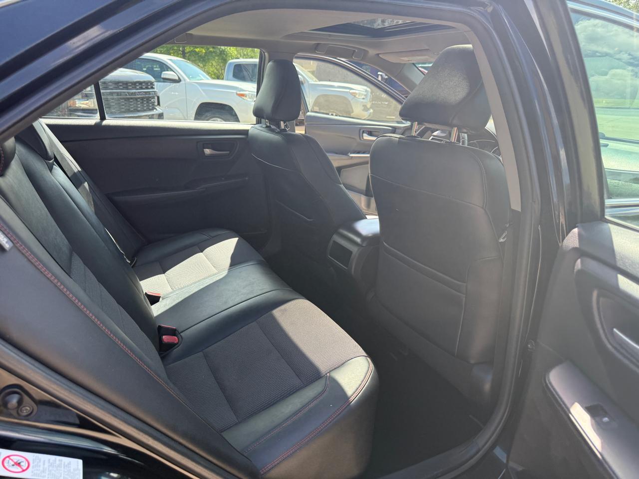 Toyota Camry SE 2016