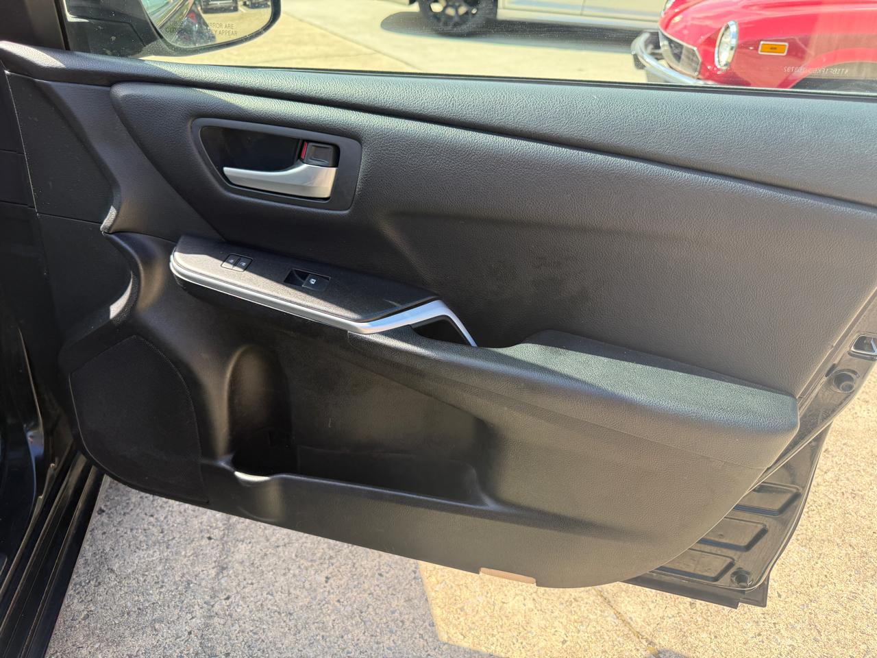 Toyota Camry SE 2016