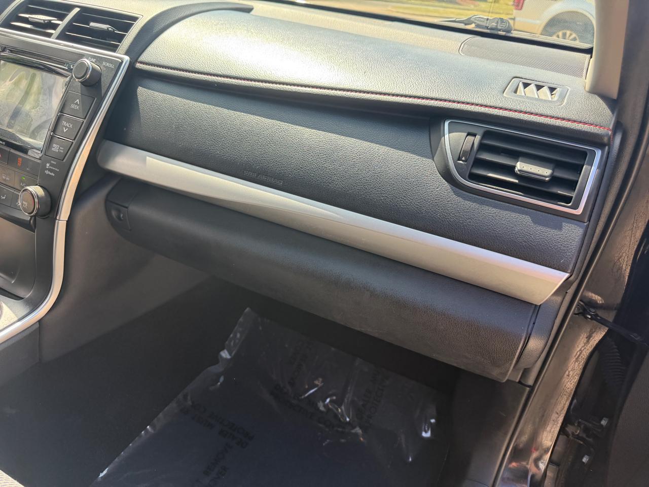 Toyota Camry SE 2016