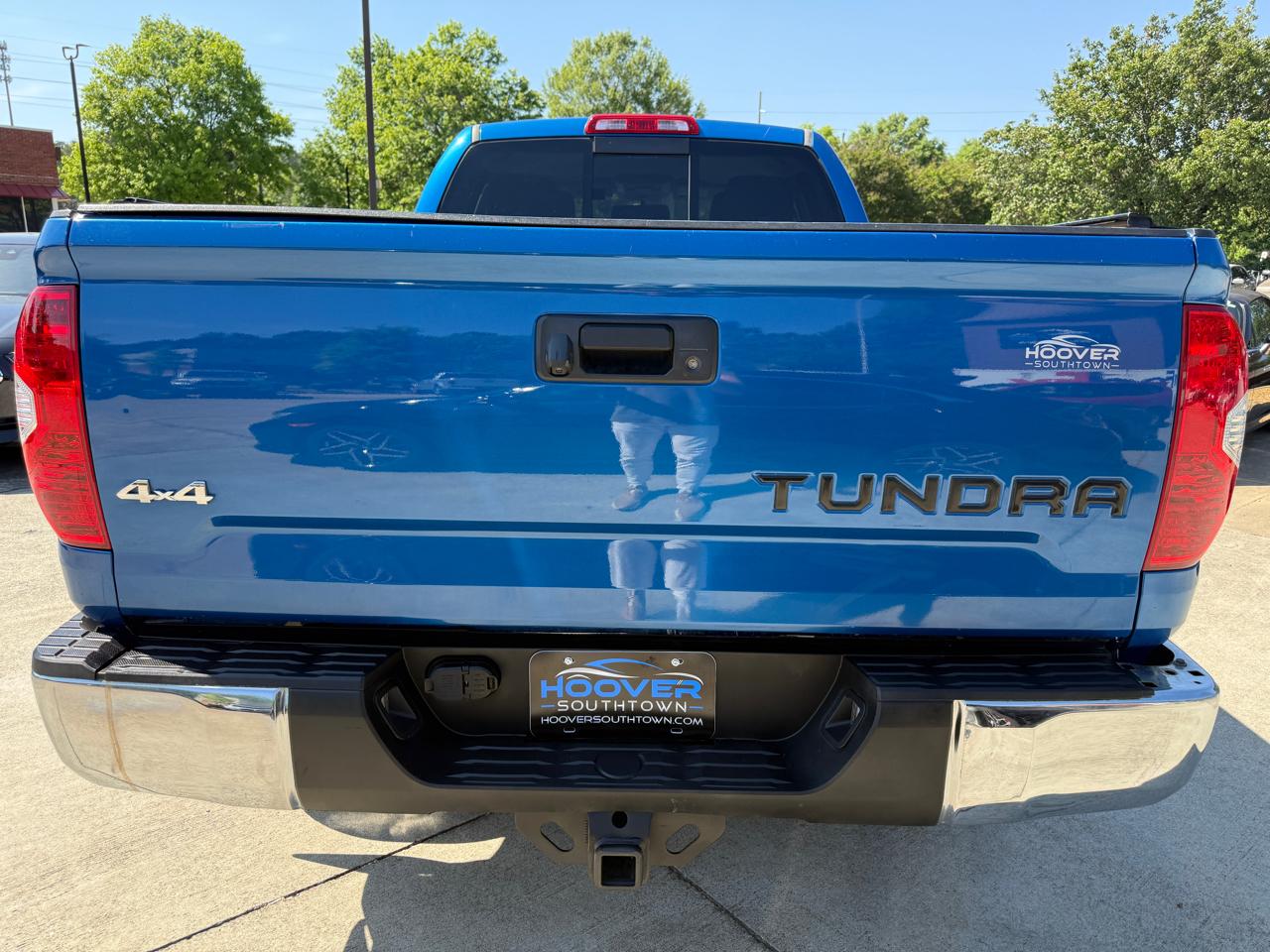 Toyota Tundra SR5 5.7L V8 FFV Double Cab 4WD 2017