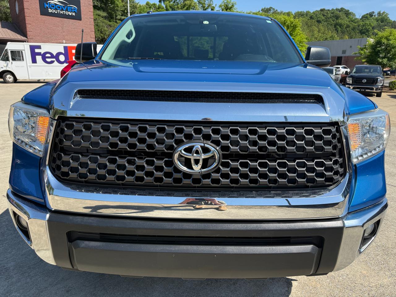 Toyota Tundra SR5 5.7L V8 FFV Double Cab 4WD 2017