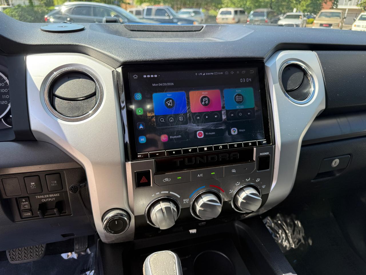 Toyota Tundra SR5 5.7L V8 FFV Double Cab 4WD 2017