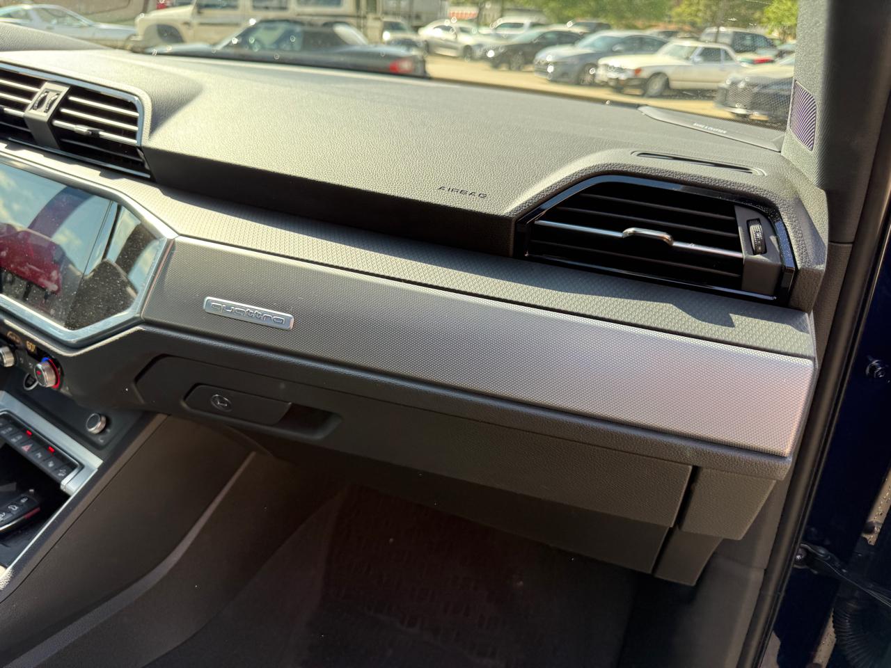 Audi Q3 S line Premium Plus quattro 2021