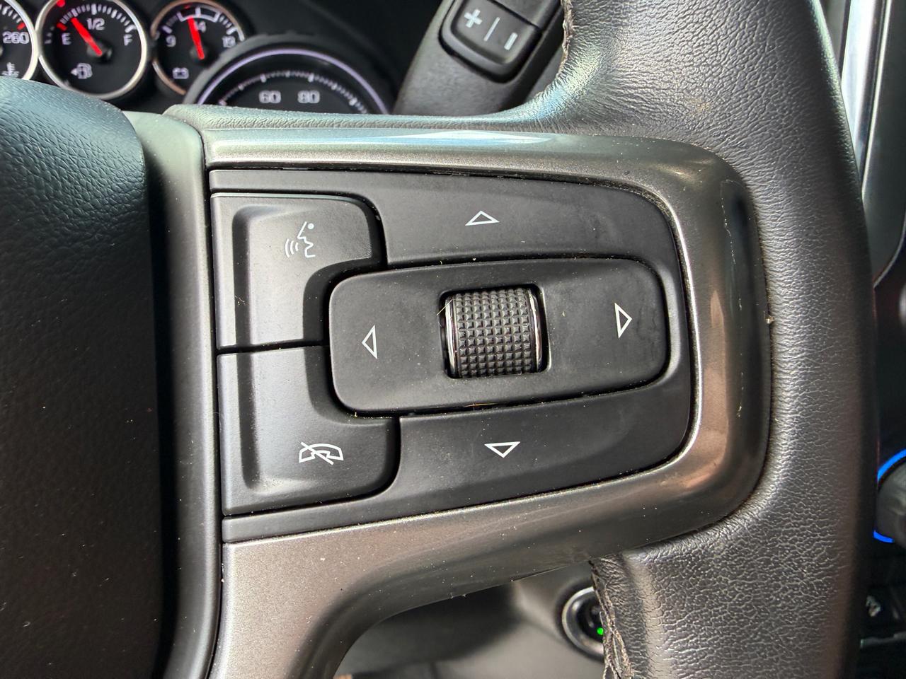 Chevrolet Silverado 1500 4WD Crew Cab 147" RST 2020