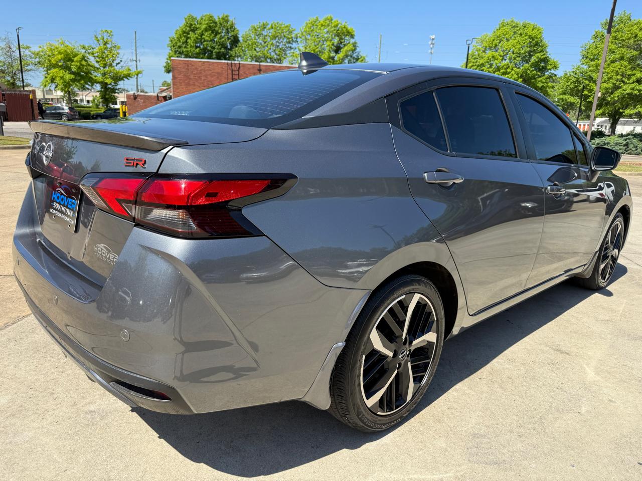 Nissan Versa SR 2025