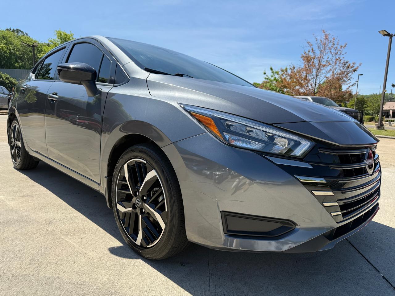 Nissan Versa SR 2025