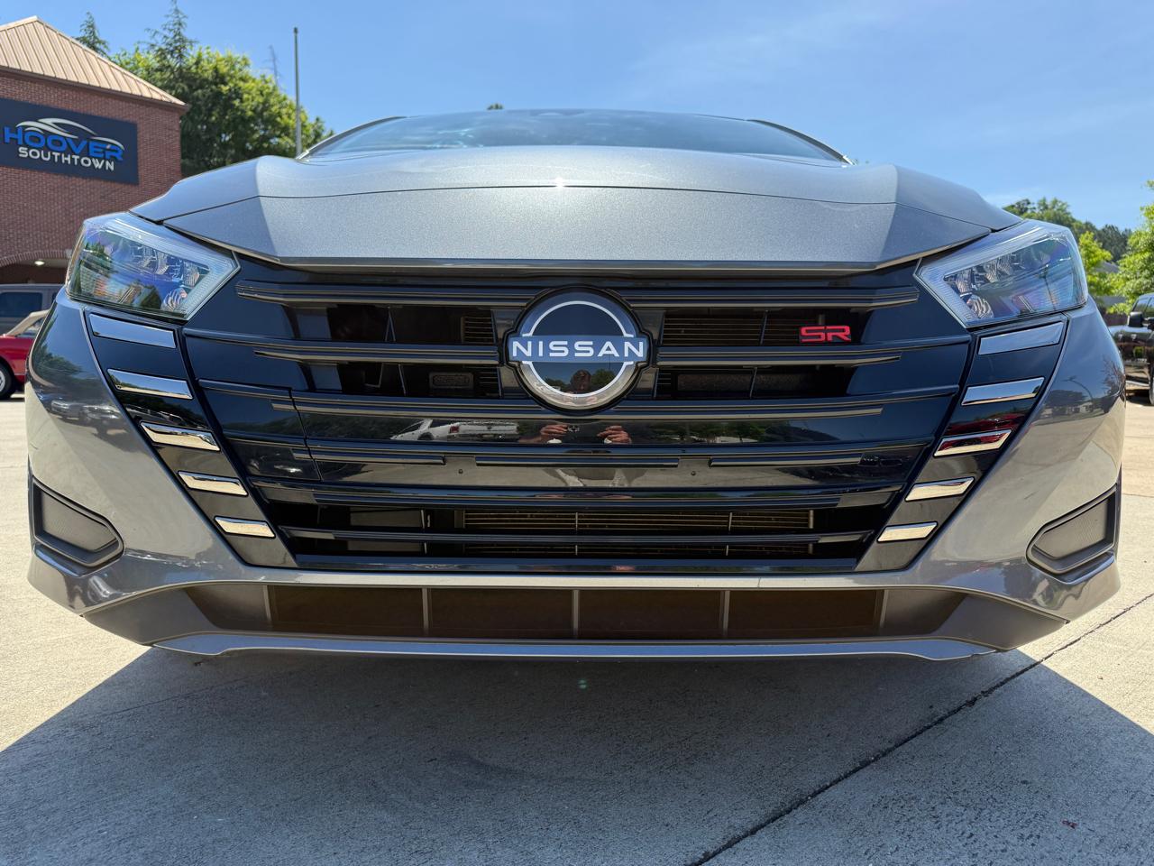 Nissan Versa SR 2025