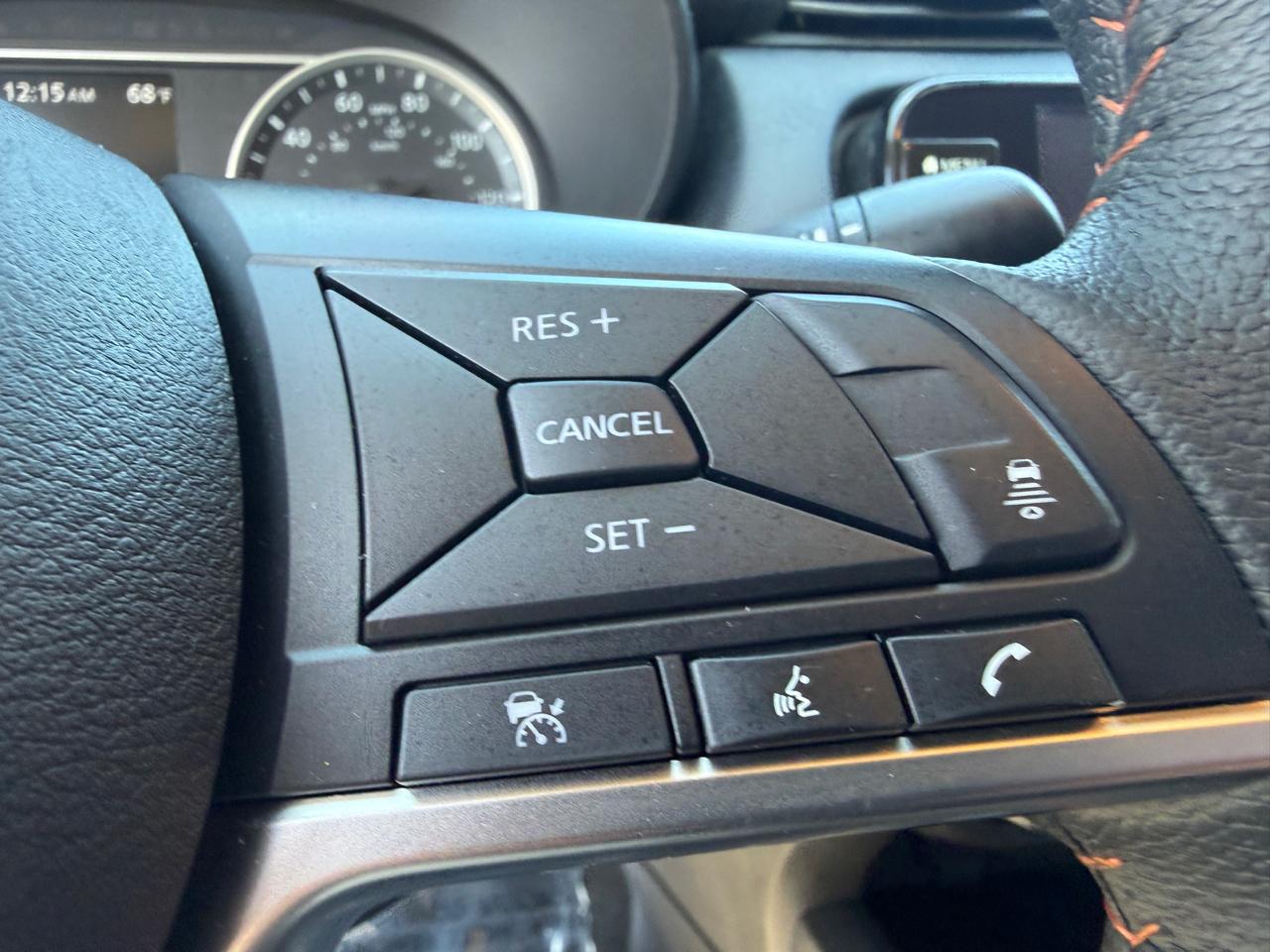 Nissan Versa SR 2025