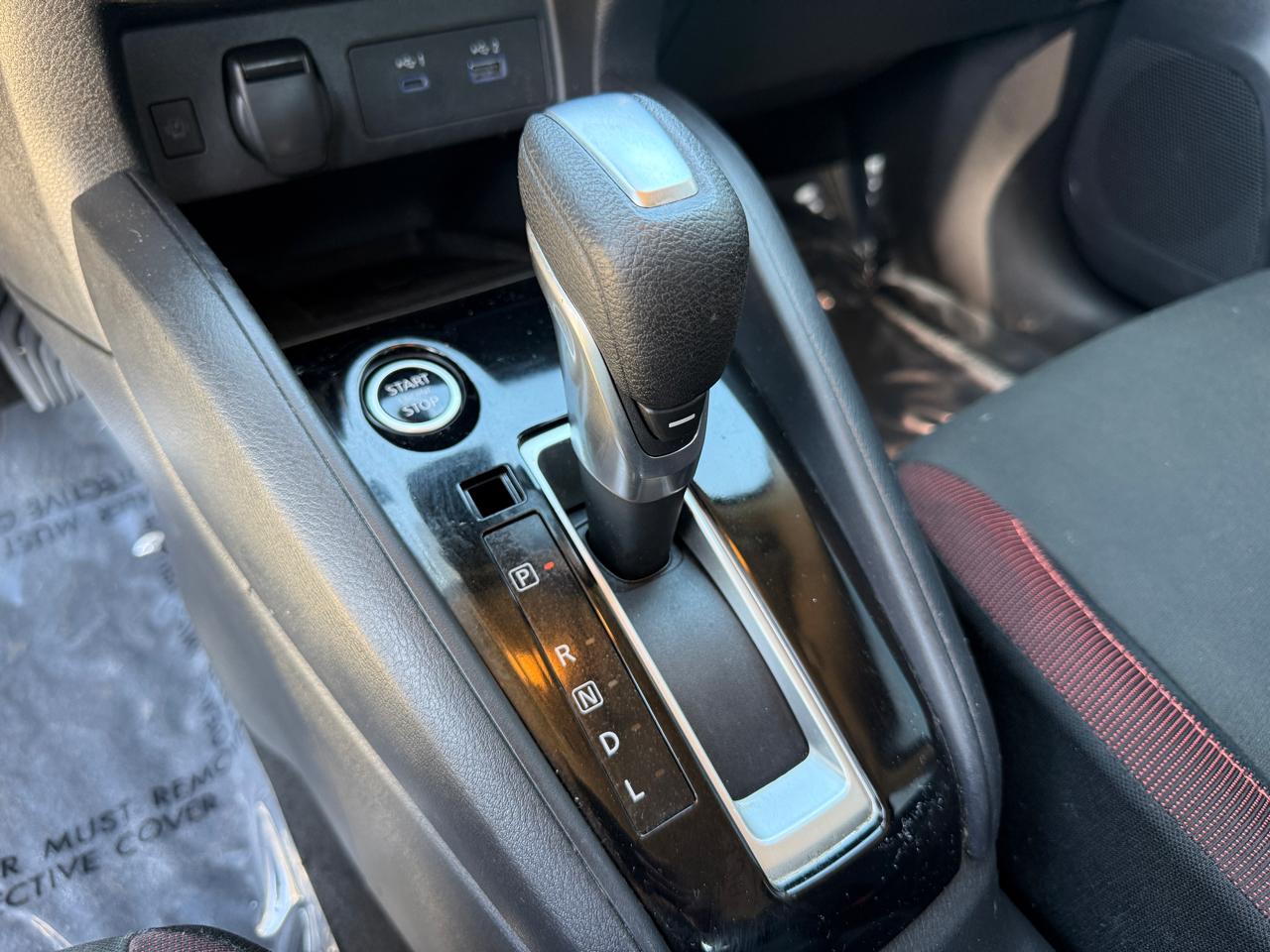 Nissan Versa SR 2025