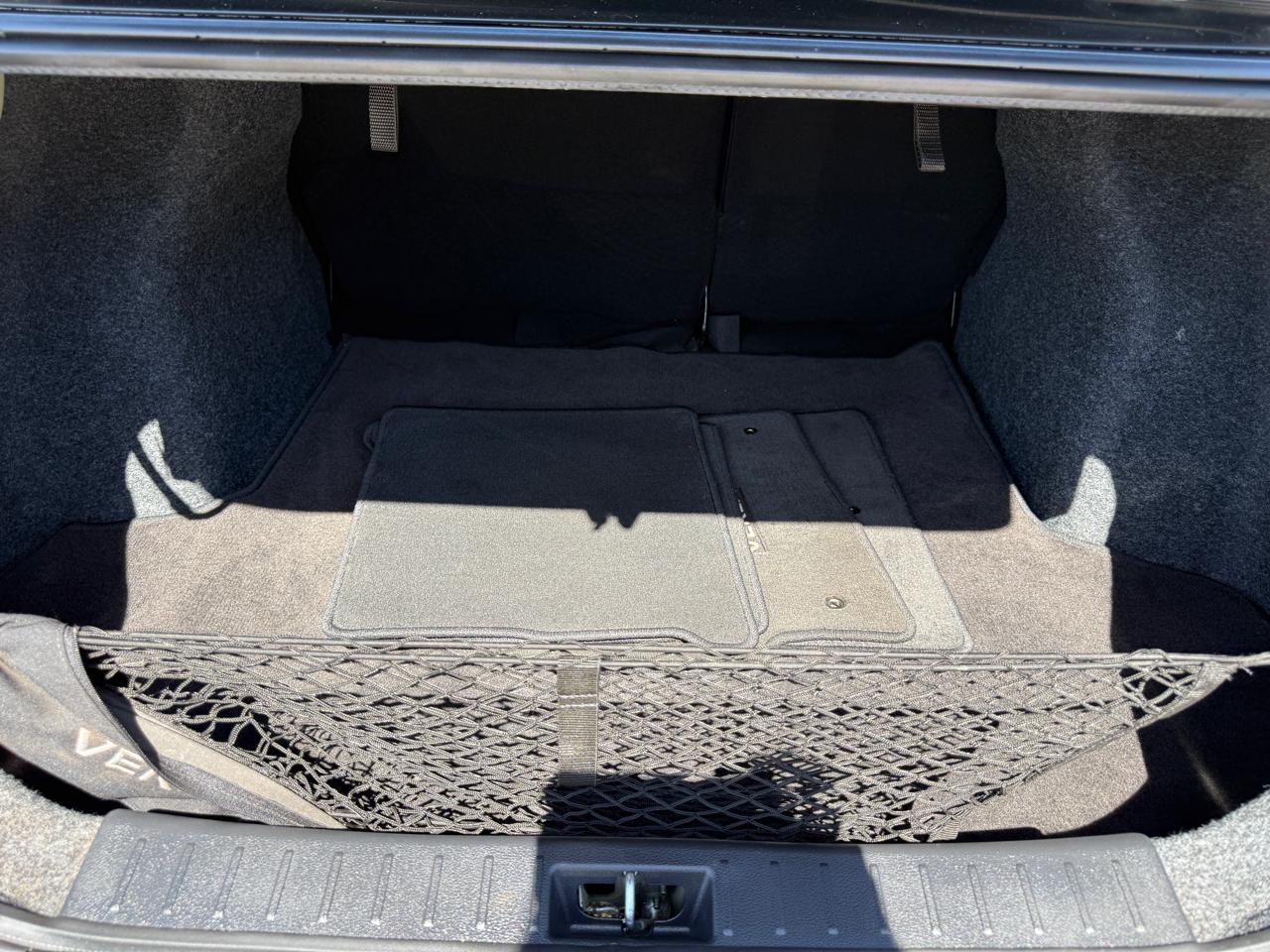 Nissan Versa SR 2025