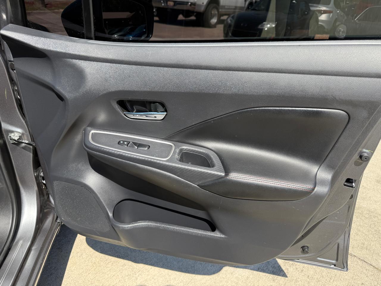 Nissan Versa SR 2025