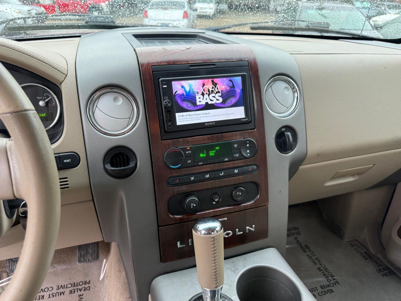 Lincoln Mark LT 2WD 2006