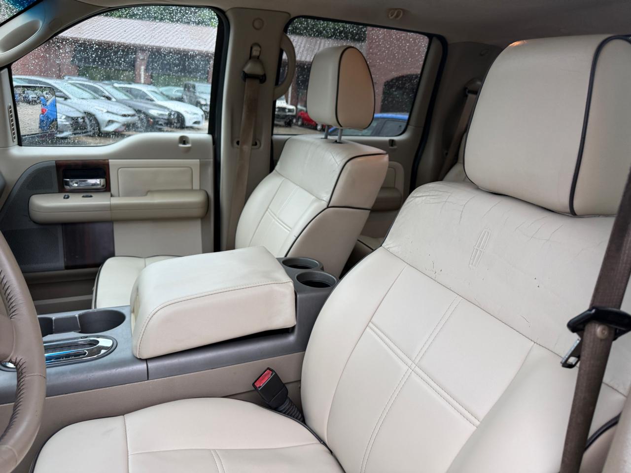 Lincoln Mark LT 2WD 2006