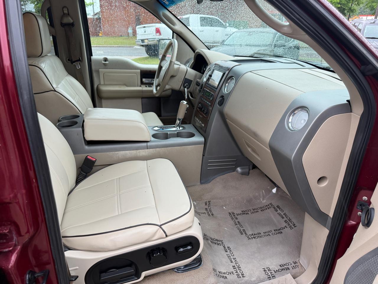Lincoln Mark LT 2WD 2006