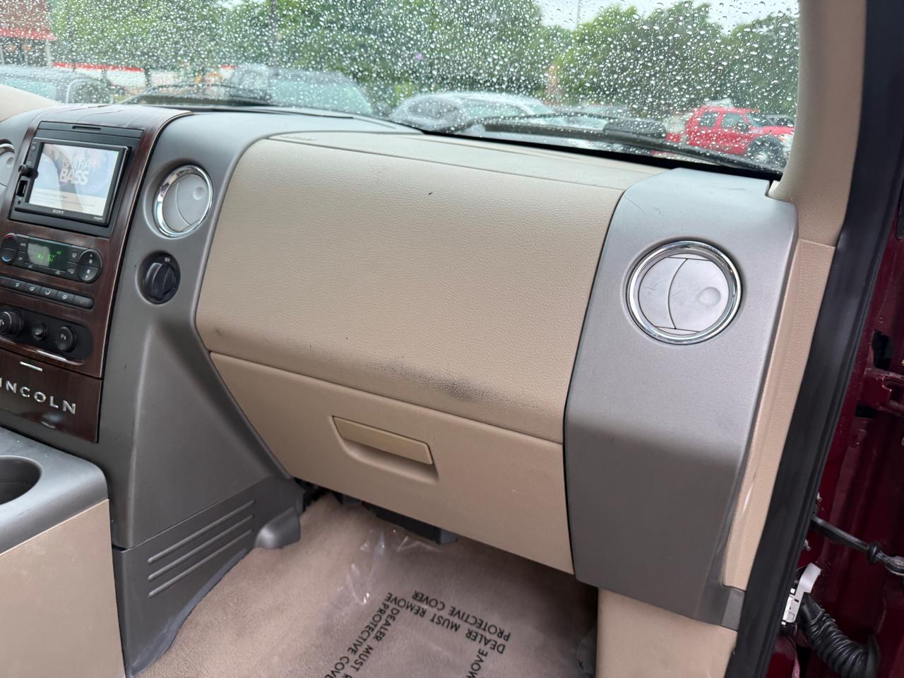 Lincoln Mark LT 2WD 2006