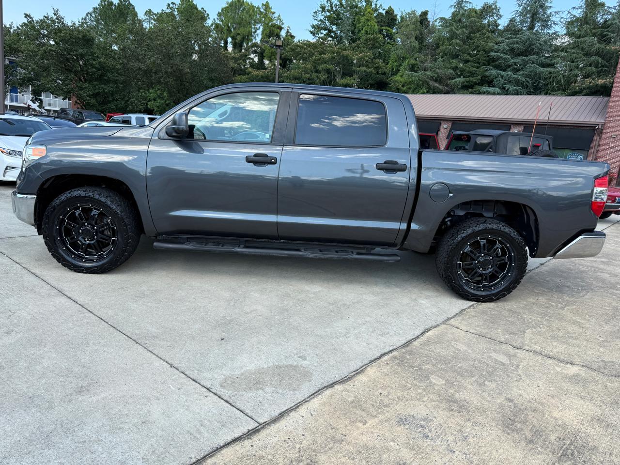 Toyota Tundra SR5 4.6L V8 CrewMax 2WD 2014