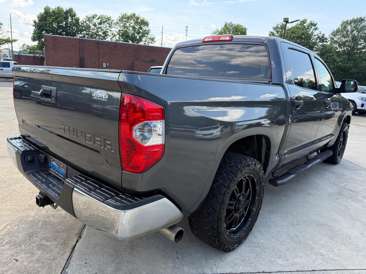 Toyota Tundra SR5 4.6L V8 CrewMax 2WD 2014