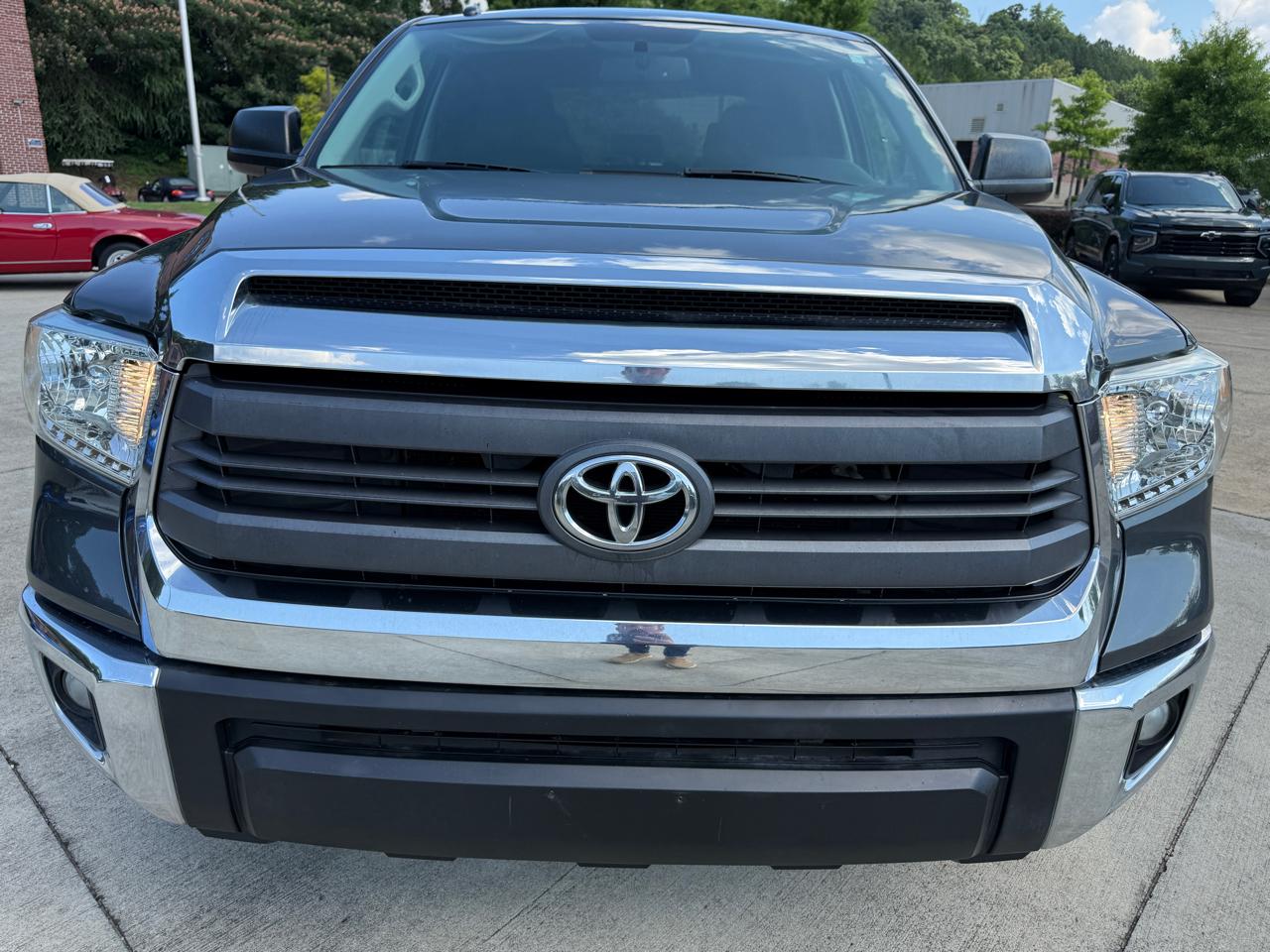 Toyota Tundra SR5 4.6L V8 CrewMax 2WD 2014
