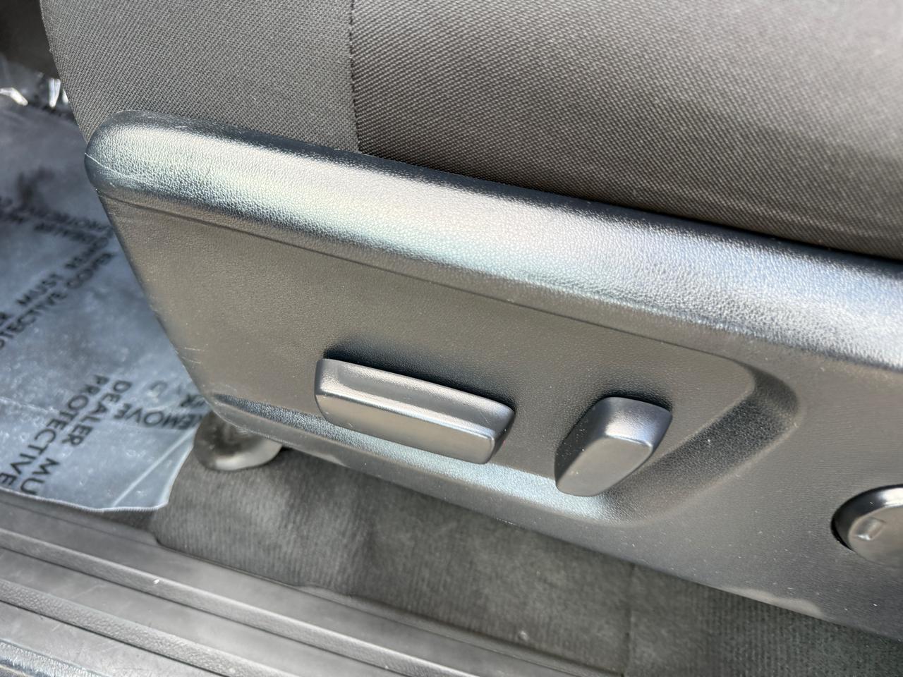 Toyota Tundra SR5 4.6L V8 CrewMax 2WD 2014