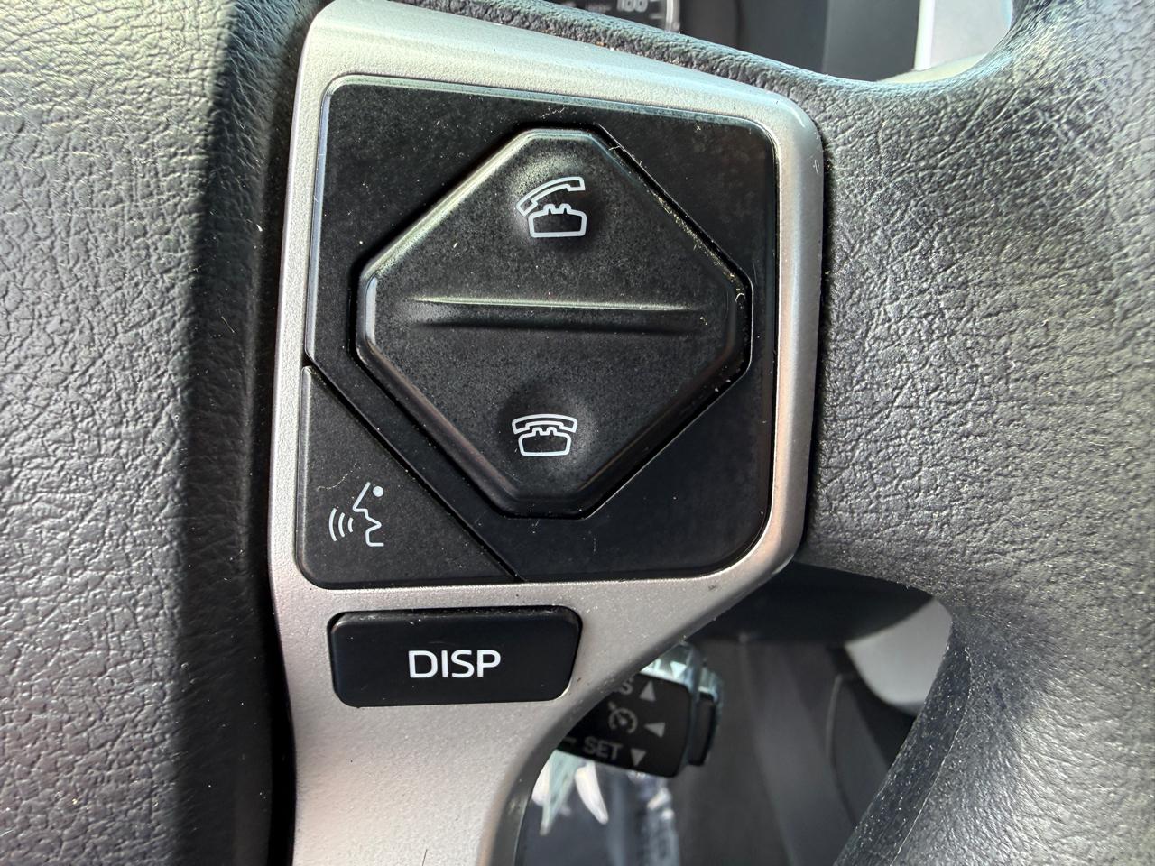 Toyota Tundra SR5 4.6L V8 CrewMax 2WD 2014