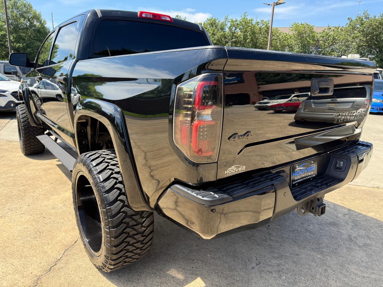 Toyota Tundra Platinum CrewMax 5.7L FFV 4WD 2018