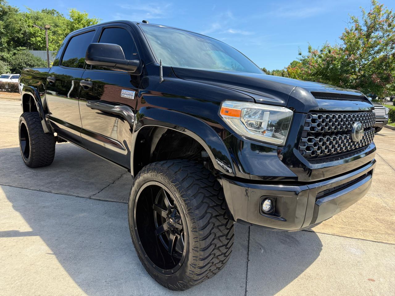 Toyota Tundra Platinum CrewMax 5.7L FFV 4WD 2018