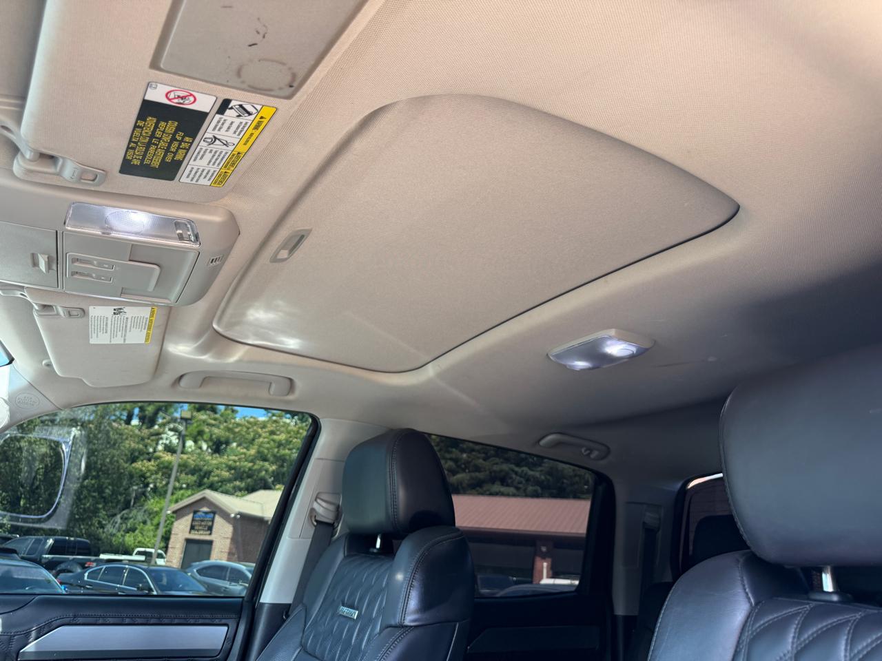 Toyota Tundra Platinum CrewMax 5.7L FFV 4WD 2018