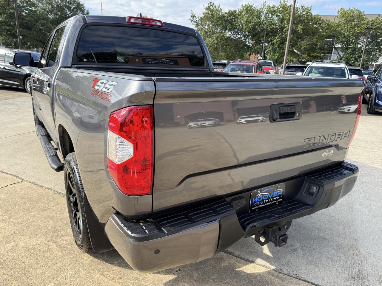 Toyota Tundra SR5 5.7L V8 CrewMax 2WD 2021