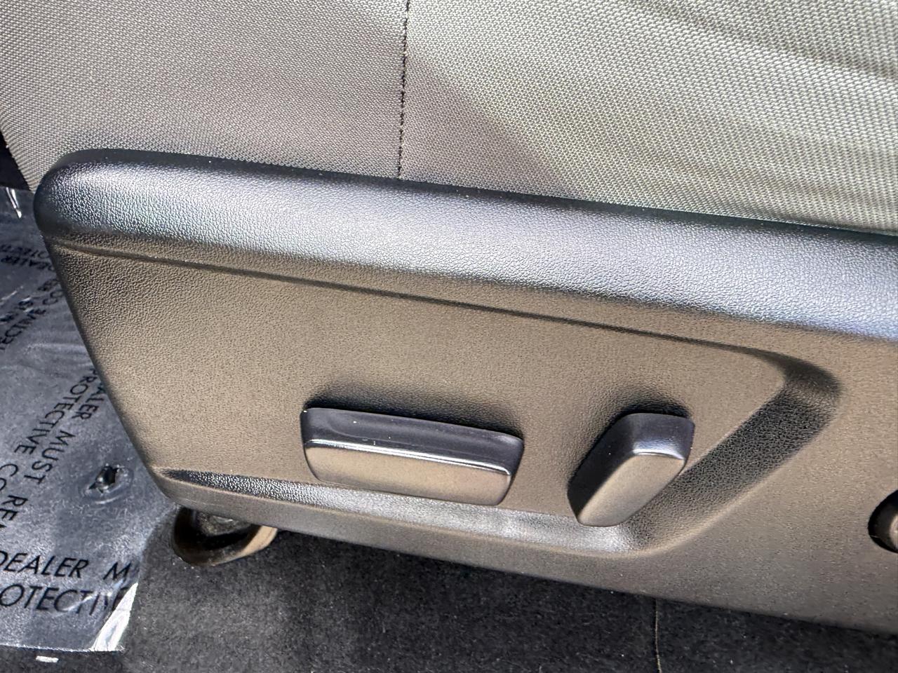 Toyota Tundra SR5 5.7L V8 CrewMax 2WD 2021