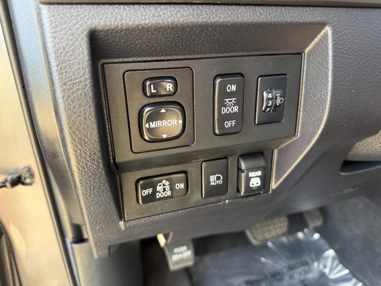 Toyota Tundra SR5 5.7L V8 CrewMax 2WD 2021