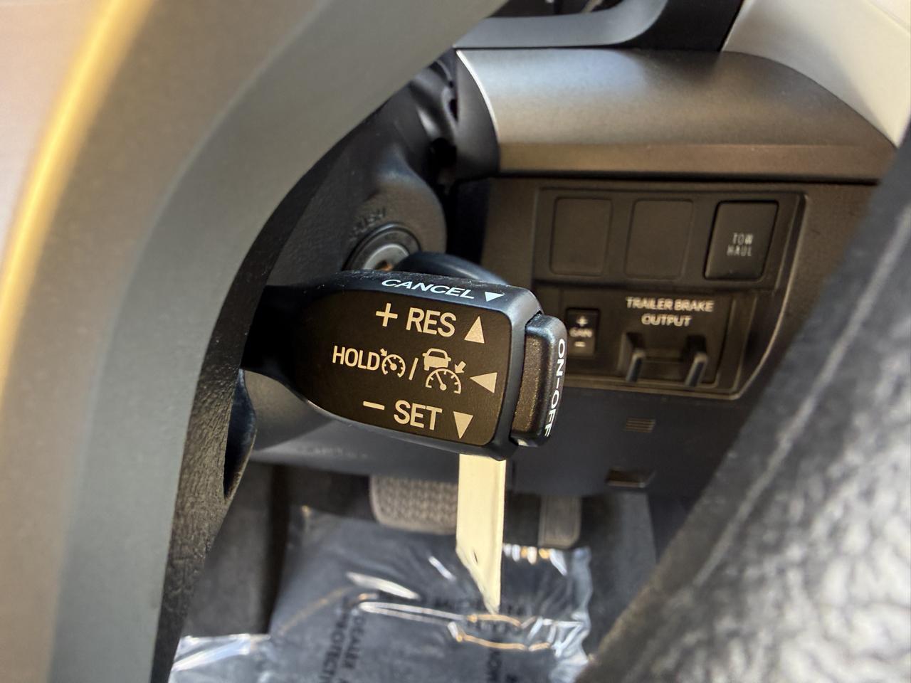 Toyota Tundra SR5 5.7L V8 CrewMax 2WD 2021