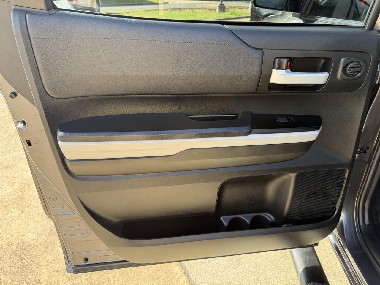 Toyota Tundra SR5 5.7L V8 CrewMax 2WD 2021