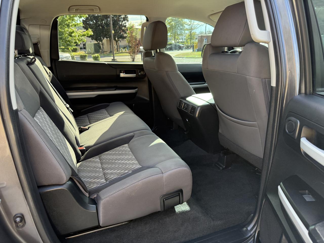 Toyota Tundra SR5 5.7L V8 CrewMax 2WD 2021